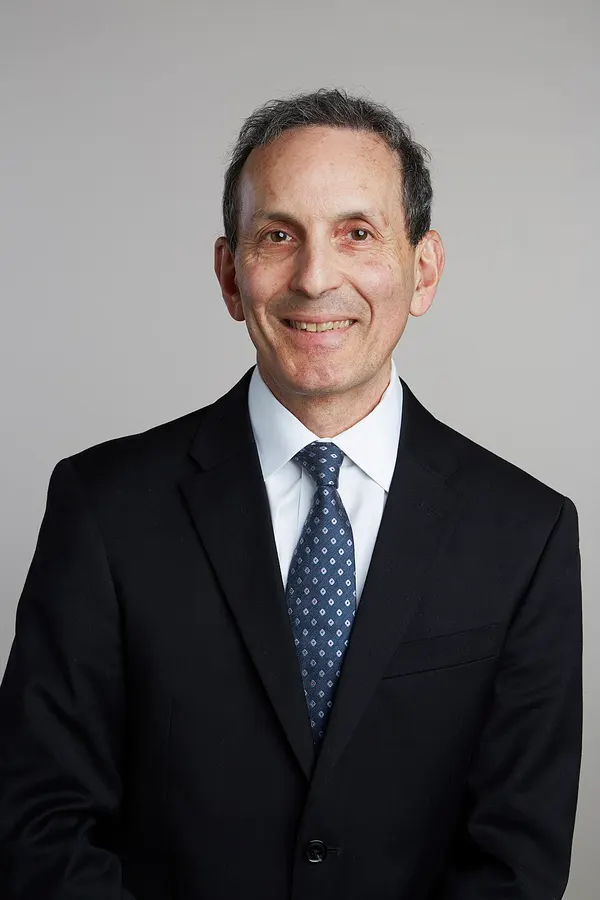 Portrait of researcher Daniel Drucker in 2015